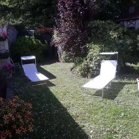 Montville Gite Au Bord Du Lac מראה חיצוני תמונה